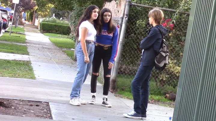 This Boy Was Getting Bullied By Girls. How These Strangers Reacted Will Shock You - DayDayNews