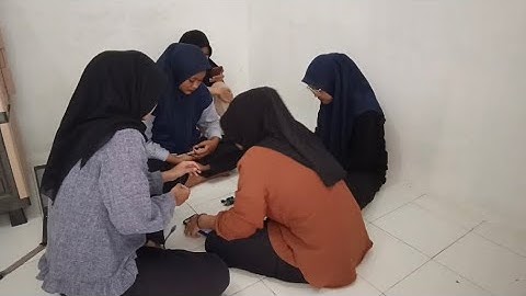 TUGAS UAS ARDUINO LED BERJALAN ATAU RUNNING LED BASIC VIDEO PRAKTEK EDUROBOTIK_KELOMPOK 1