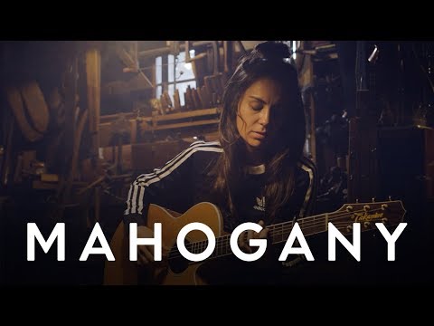 Amy Shark - Weekends | Mahogany Session