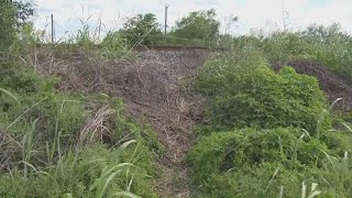 Police think man's body found in southwest Bexar County may be linked to Laredo boxcar deaths