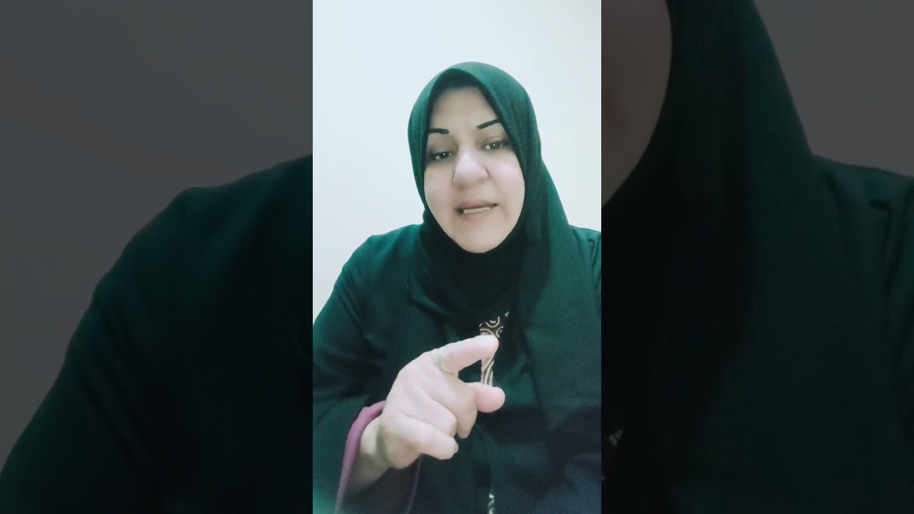 وانا طفلة امي بتاخدني معاها شقق ناس غريبة تقول  ماتقوليش   لأبوك فجأة قالي امك ماتت  ولما كبرت عرفت