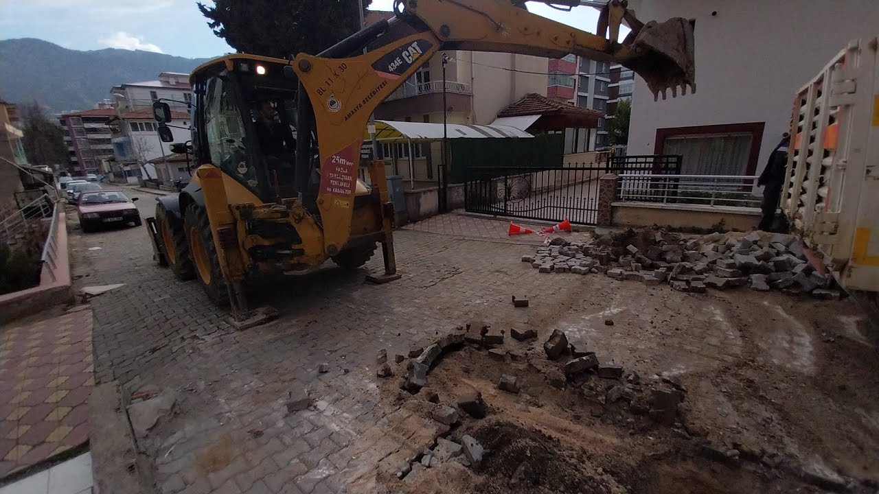 cat beko loder kazı çalışması yakın çekim #cat #keşfet #catlover #cat #jcb #komatsu #cat #cats #cat