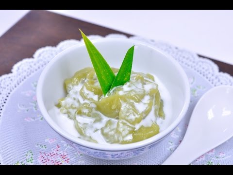 Green Coconut Sweet Pudding (Thai Dessert) - ขนมเปียกปูนกะทิสด
