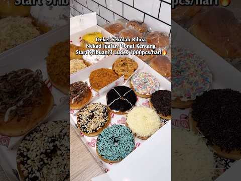 Di deket sekolah Pahoa Gading Serpong ada cici2 yang nekad jualan donat masa mulai dari 7ribuan aja?