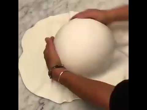 طريقة تزيين كيكة على شكل كرة