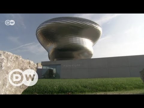 Video: Künstler Gegen Architekten