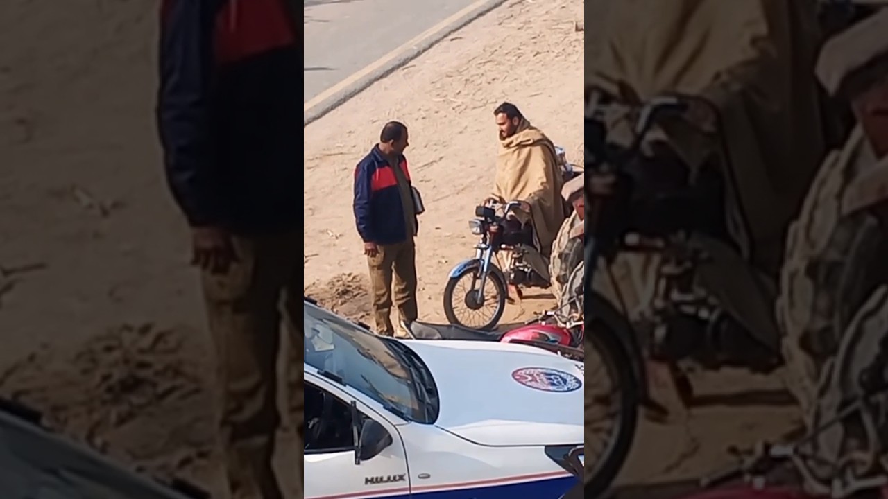 Punjab Police 🚓 caught the motorcycle thief on the spot and released him 