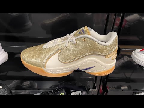 Nike LeBron 22 GS “King Of The Court” - Style Code: FZ7308