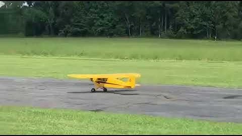 J3 cub landing - Maiden Flight