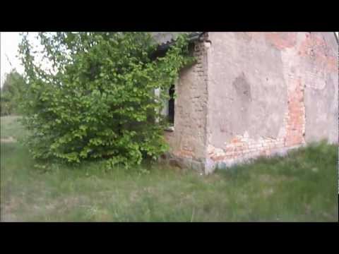 altes verlassenes Haus am Waldrand - Urbex @Warfare451