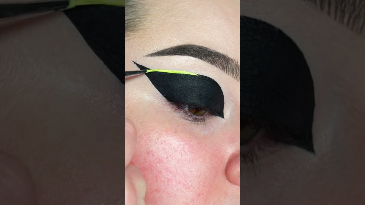 Emerald green sparkles 