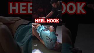 Great 50/50 grind to get to an amazing heel hook submission . #leglock #heelhook