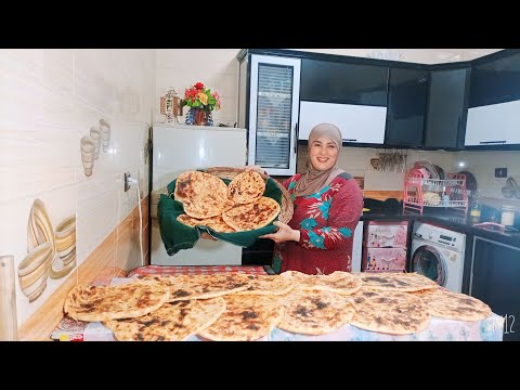 إحنا الفلاحين بالفطير المشلتت مشهورين وباصل الصناعه معروفين الفطير المشلتت
