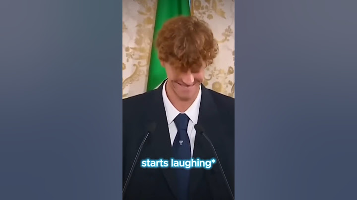 Jannik SINNER laughs  in front of his PRESIDENT