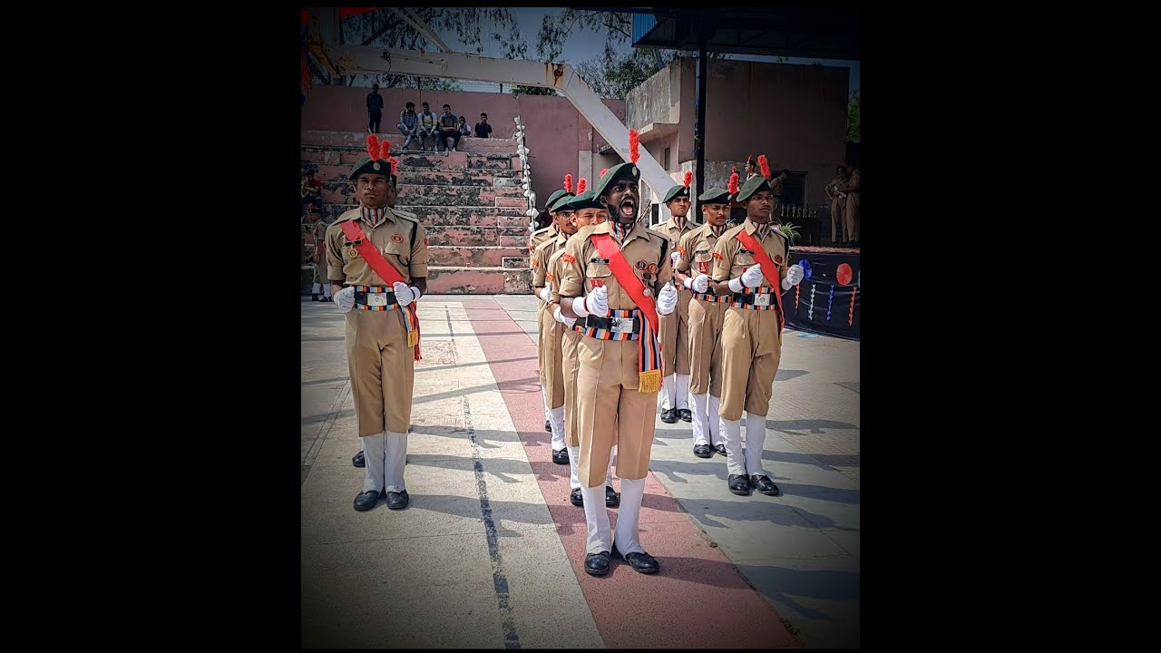 sgtb khalsa clg ncc fest (satyawati 1DAS squad drill)......jhakkas