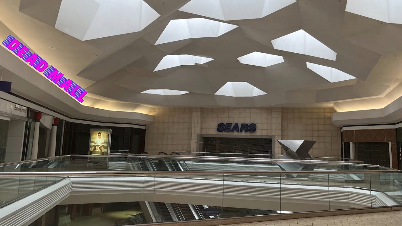 Lakeforest Mall | From Booming to Bleak in a Handful of Years