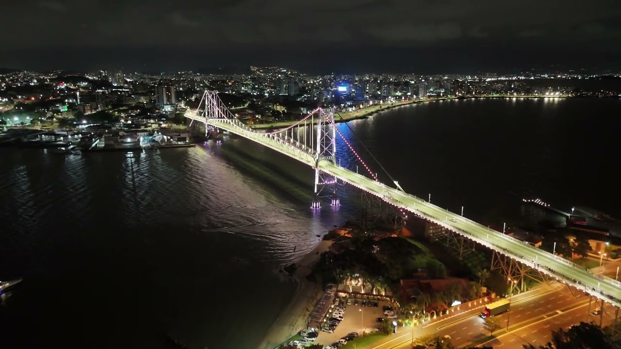 Ponte Hercilio Luz a noite ... voo de drone DJI mini 4 pro em 4K