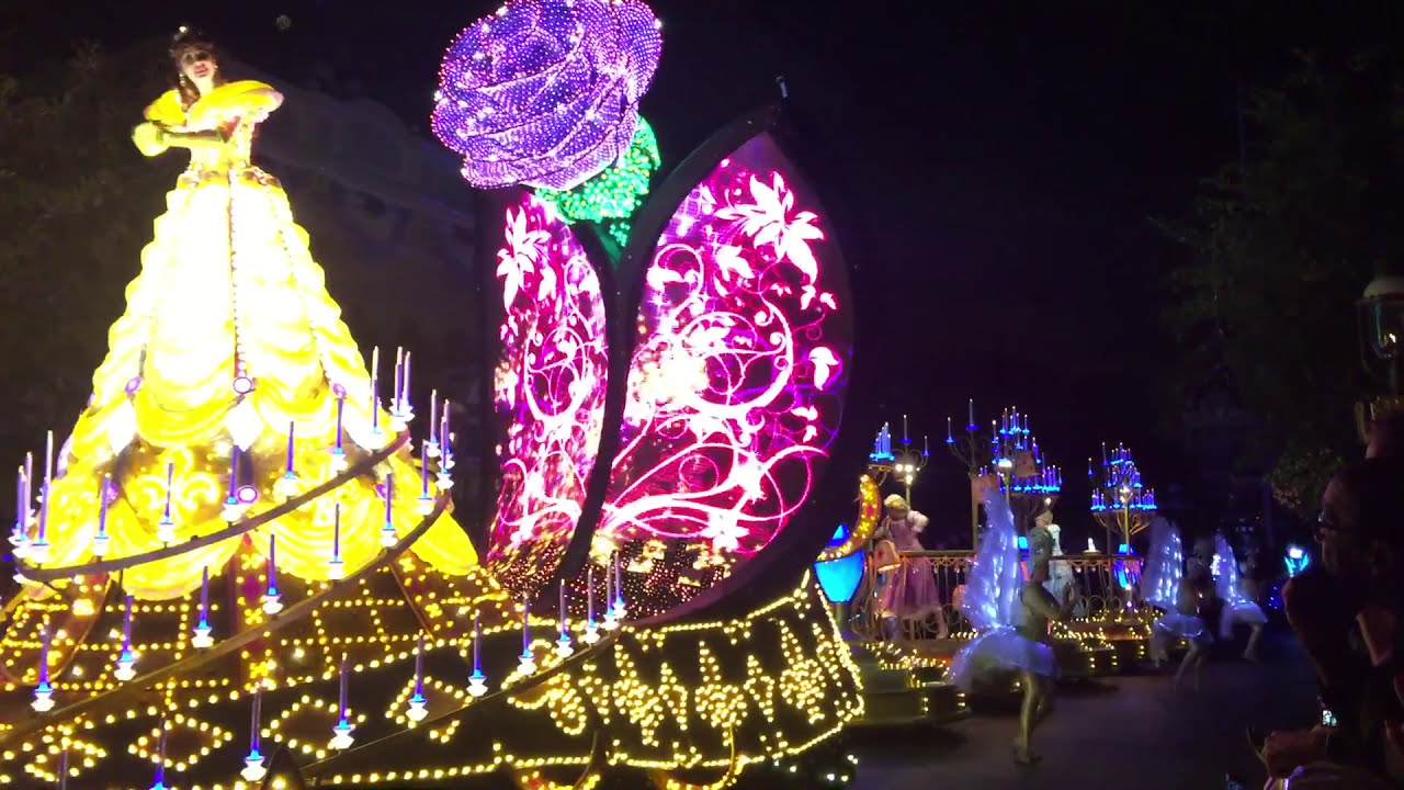 Disneyland California paint the night parade HD