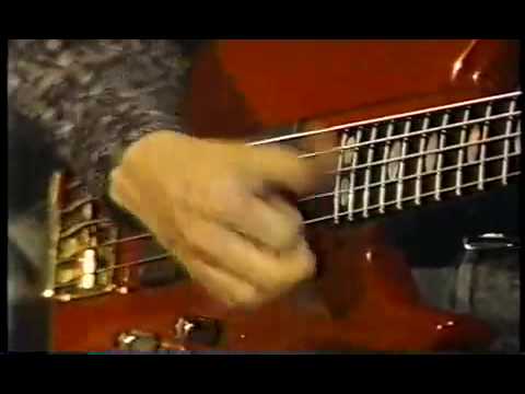 Tim Landers slap bass solo Tom Scott band - 1990 YouTube