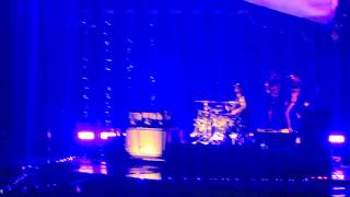 Royal Blood: Hole in Your Heart LIVE + speech from Mike @ Birmingham Arena, 18.11.17