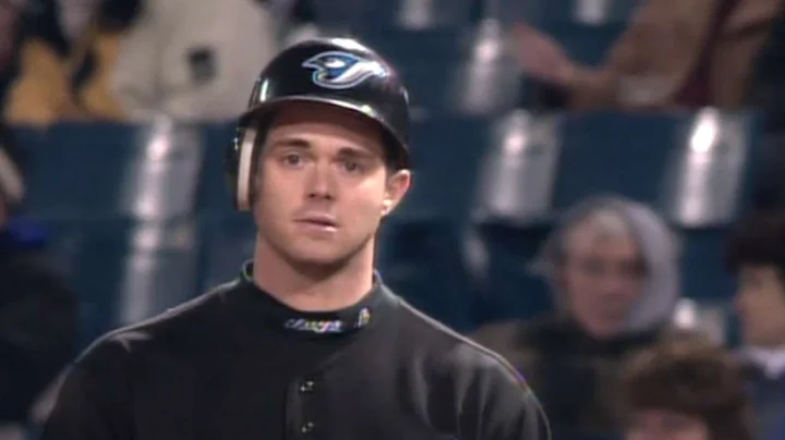 TOR@CWS: Catalanotto records sixth hit of the game