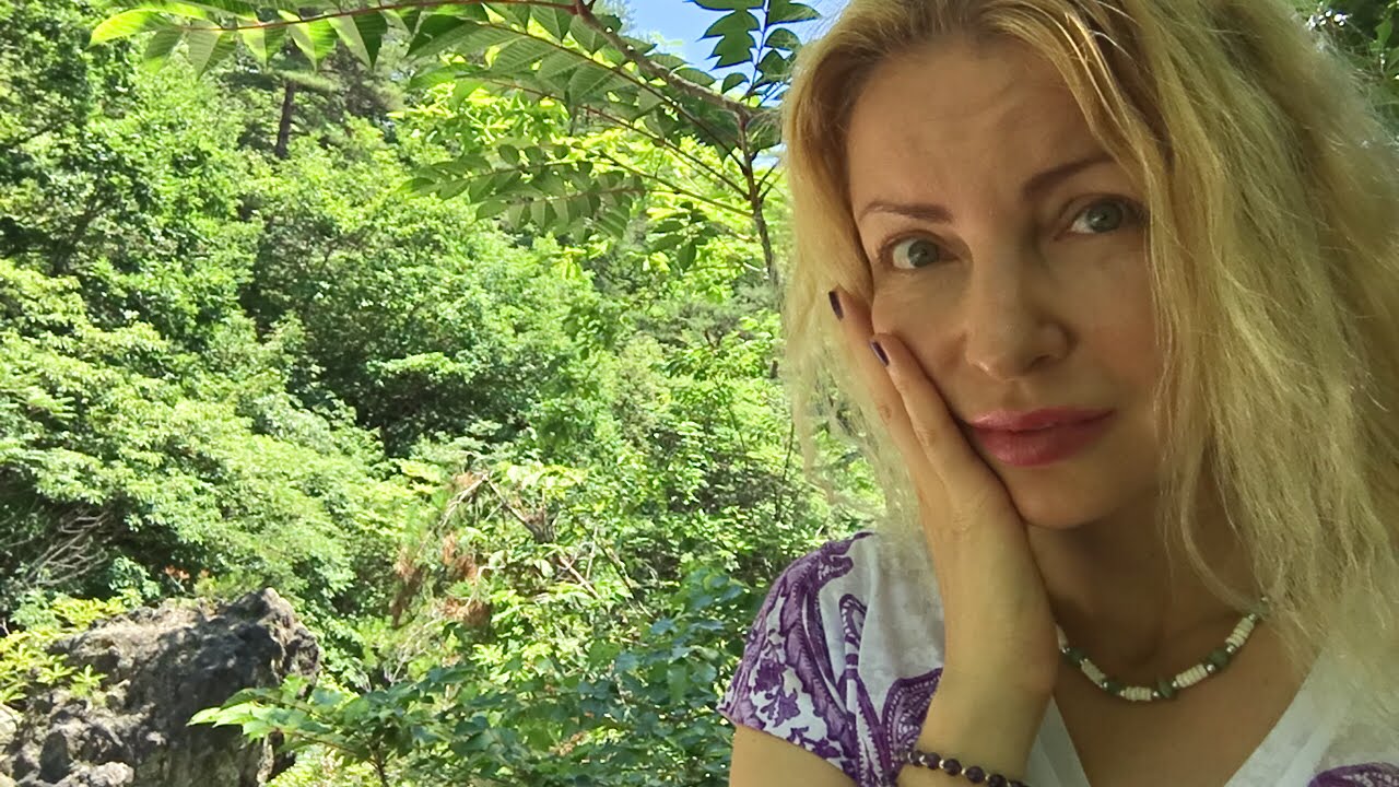 LIVE Adeyto Freaked Out by SPA GUYS in the Hot Spring😱 - YouTube