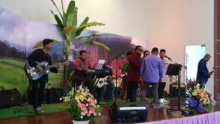 Legacy's band ft lan new boyz .Jamuan terlajak raya.