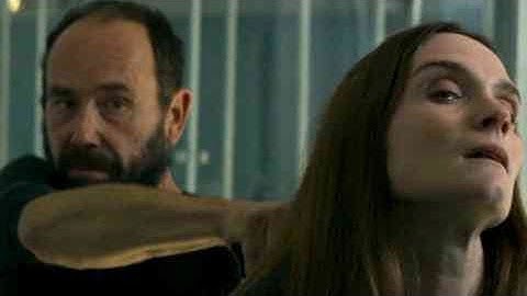 この戦いにルールはない。フランス製アクション映画『ビヨンド・ザ・ロウ』予告編