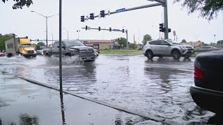 VERIFY: Rules of the road during wet weather