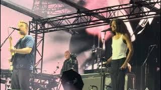 Sam Fender and Olivia Dean - Rein Me In (Live @ St. James’ Park Newcastle-Upon-Tyne, UK, 14-06-2025)