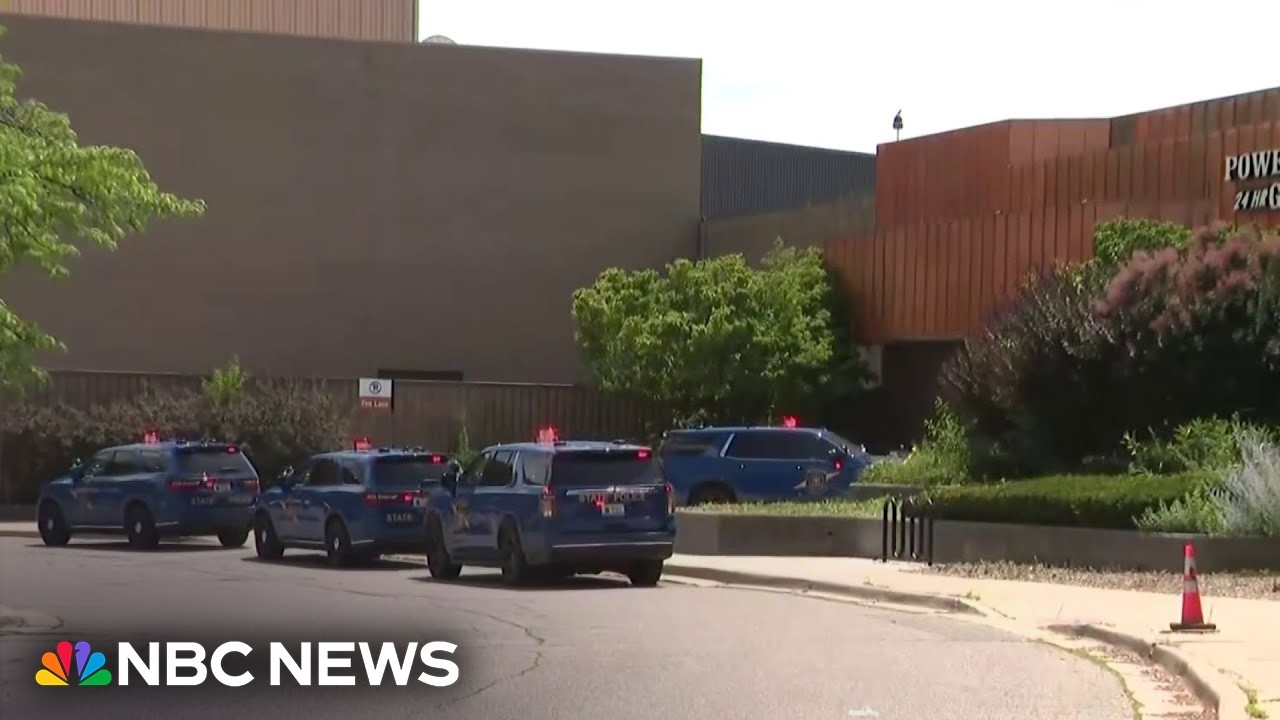Michigan mall shooting leaves at least two people dead