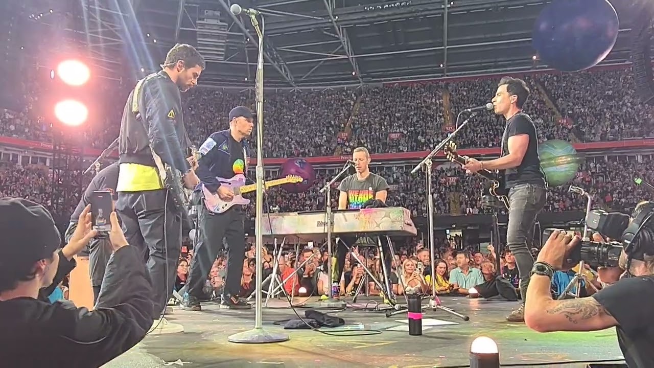 Coldplay and Kelly Jones at Cardiff 6-6-23