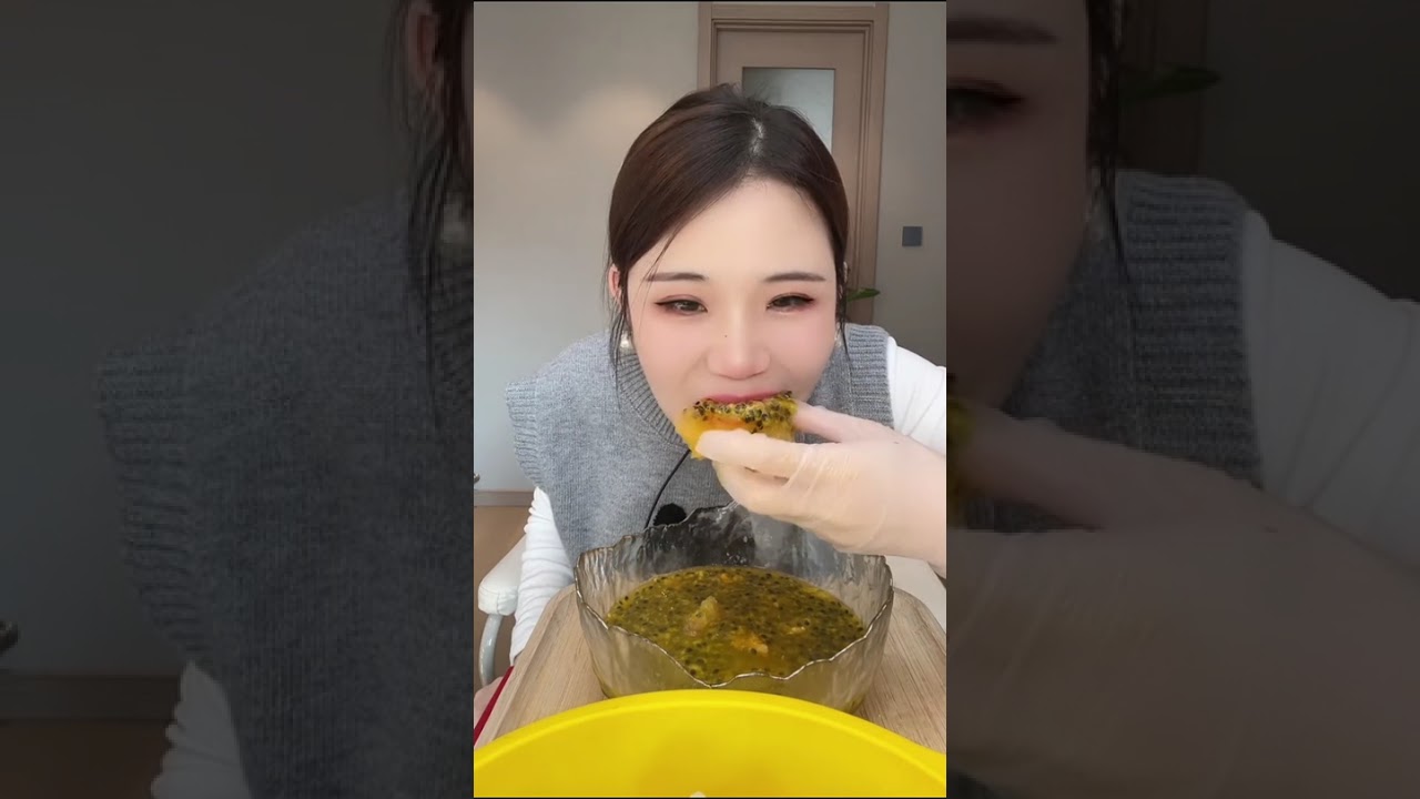 ASMR ICE EATING WITH PASSION FRUIT #matcha #matchalover #matchalovers   