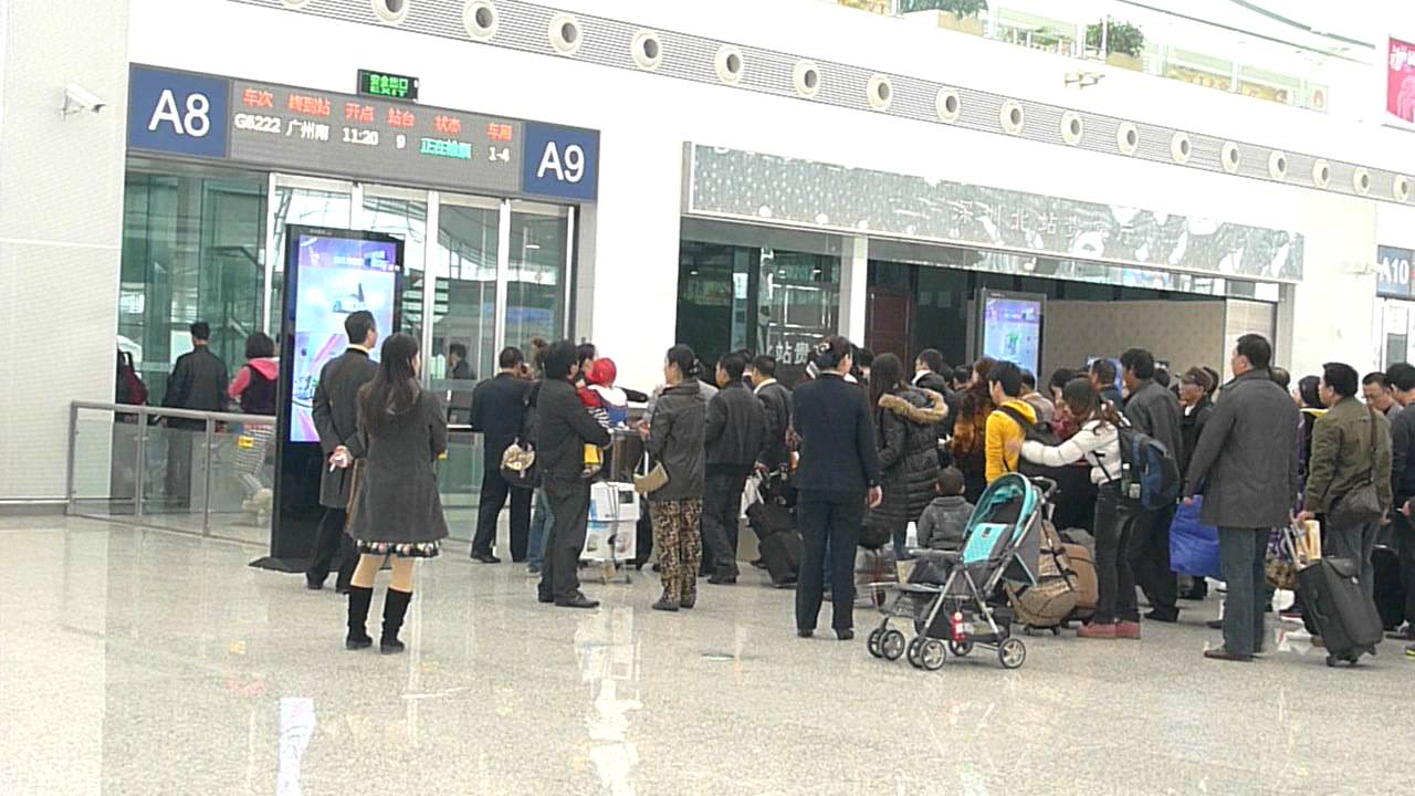 广深高铁 G6222次 深圳北站 检票上车