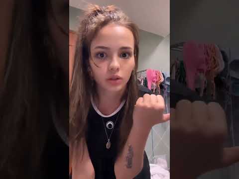 КАК ВАЛЯ КАРНАВАЛ РЕШИЛАСЬ НА ПИРСИНГ ПУПКА #shorts#short