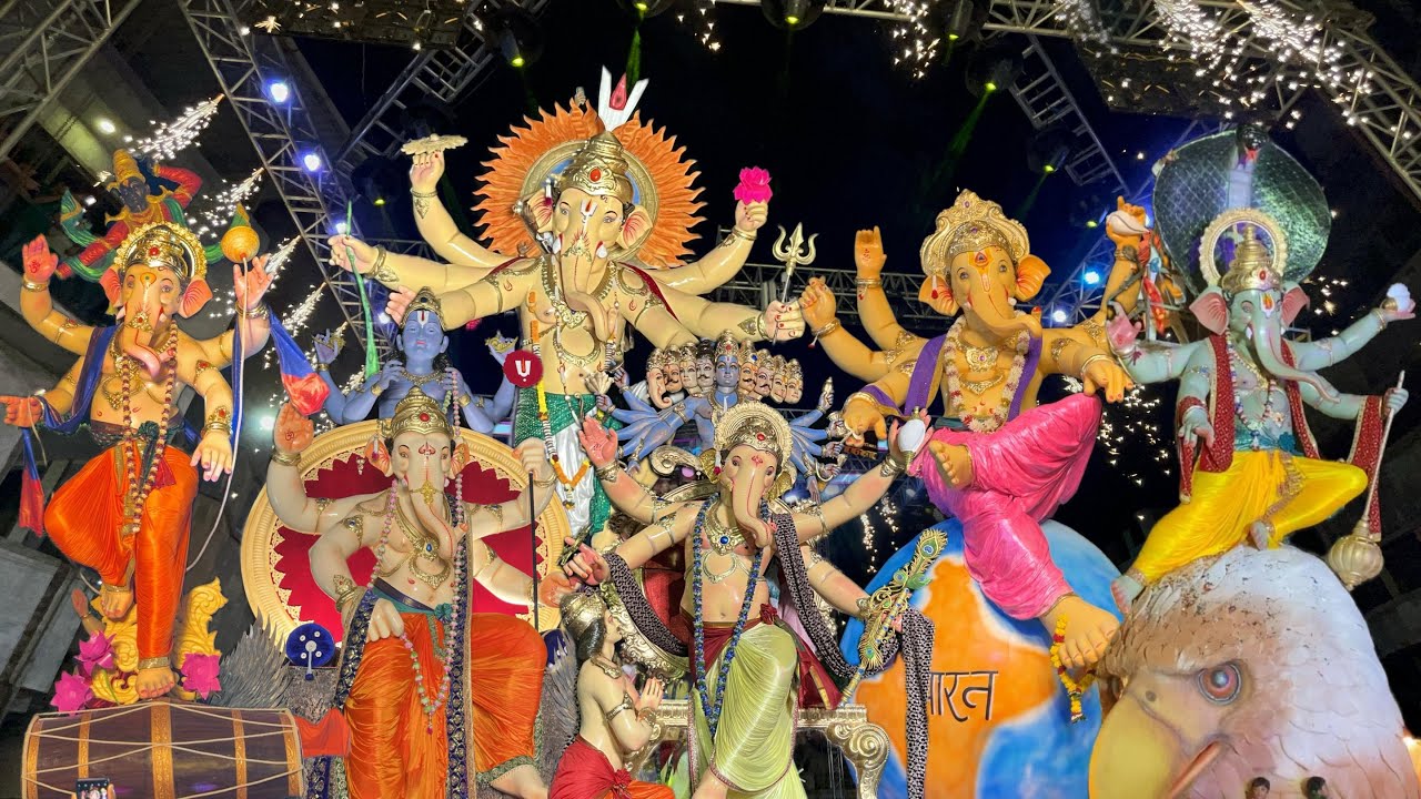 Surat‘s BIGGEST Ganpati Murti Aagman 2025 Revealed 😍 Surat Ganesh Utsav 2025 | DKM VS Sahara Darwaja