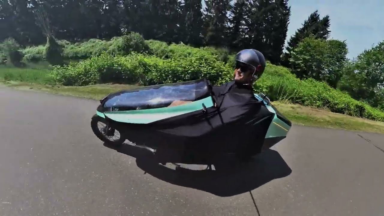 Electrom LEV on Sammamish River Trail