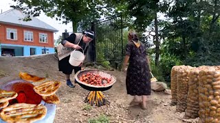 GRANNY COOKED THE MOST FAVORITE TANDIR BREAD IN AZERBAIJAN