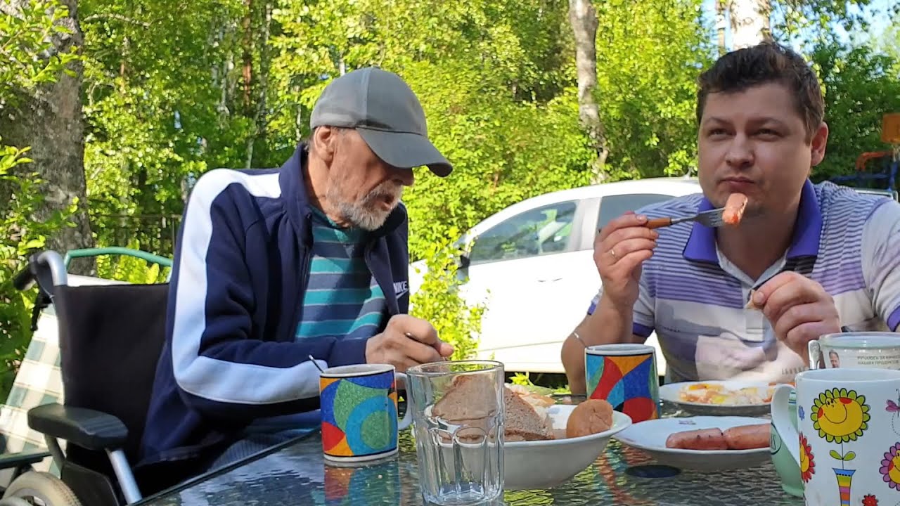 Привезли ОТЦА на ДАЧУ 🏡 | Обед на ПРИРОДЕ 🍽 | Готовим ШАШЛЫК 🍢 из КАРТОШКИ с САЛОМ 🥓
