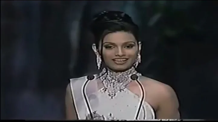 Daina Hayden's Q and A performance at Miss World 1...