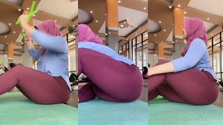 hijab live tik tok tante emma super bahenol leging merah ketat | hijab style zumba part 1