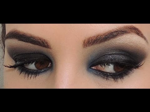 Makeup dramática: Preto Esfumado.
