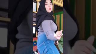 Viral Jilbab Hot celana ketat goyang pantat bikin sekarat Hijab twerking