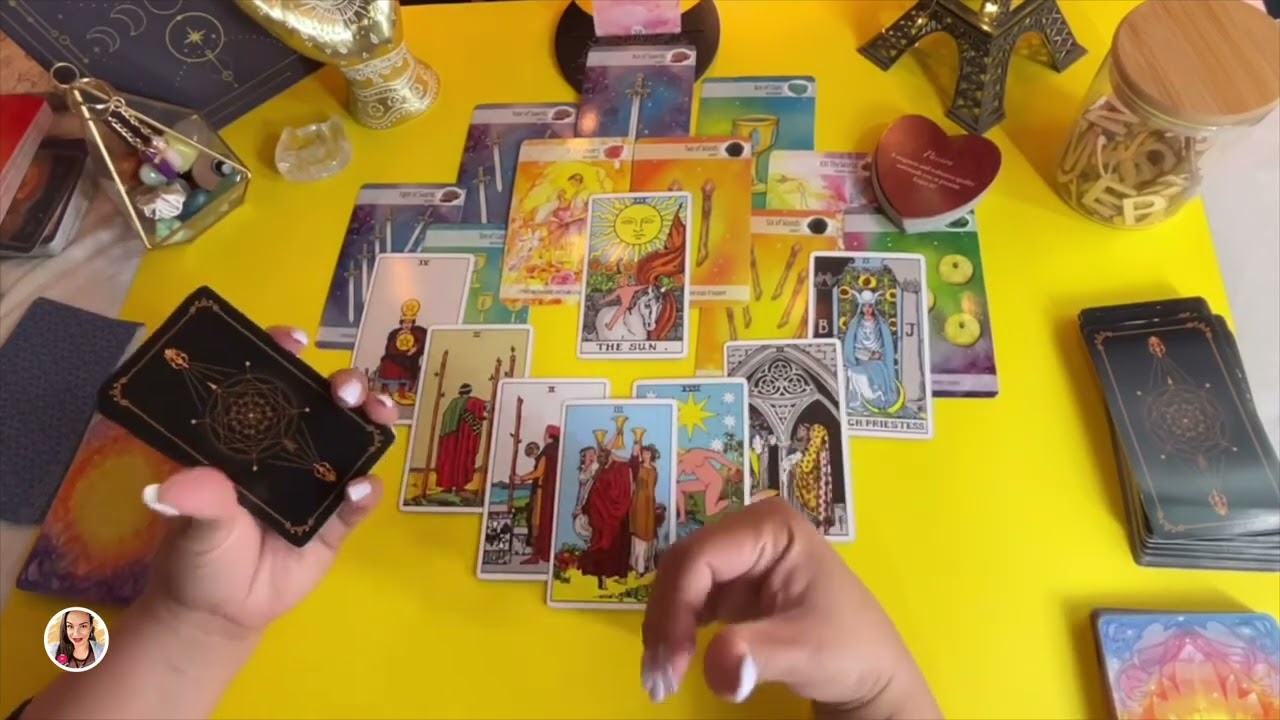 PISCIS 🩵 TE PIENSA, TE SUEÑA… PERO SUS INSEGURIDADES LO PARALIZAN | TAROT PISCIS HOY