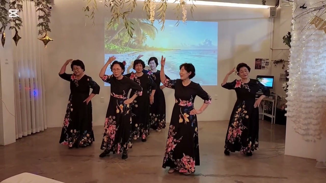 2026년 포항 하와이 훌라댄스 신년파티 70대 30년이상 지인들로 구성된 하우올리팀 열정에 박수를 보냅니다 