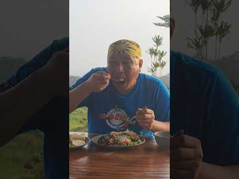 mensyukri nikmat Tuhan #herugundul #makan #thankgod