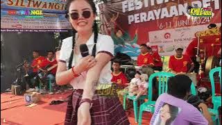 SELVI&WORO - RUPIAH - GAMBANG KROMONG SILIWANGI - FESTIVAL BUDAYA PETJOEN - KHOE PRO AUDIO