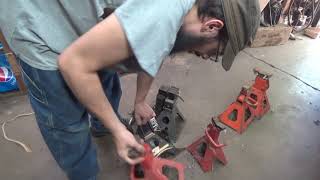 how to lift a unibody car safely