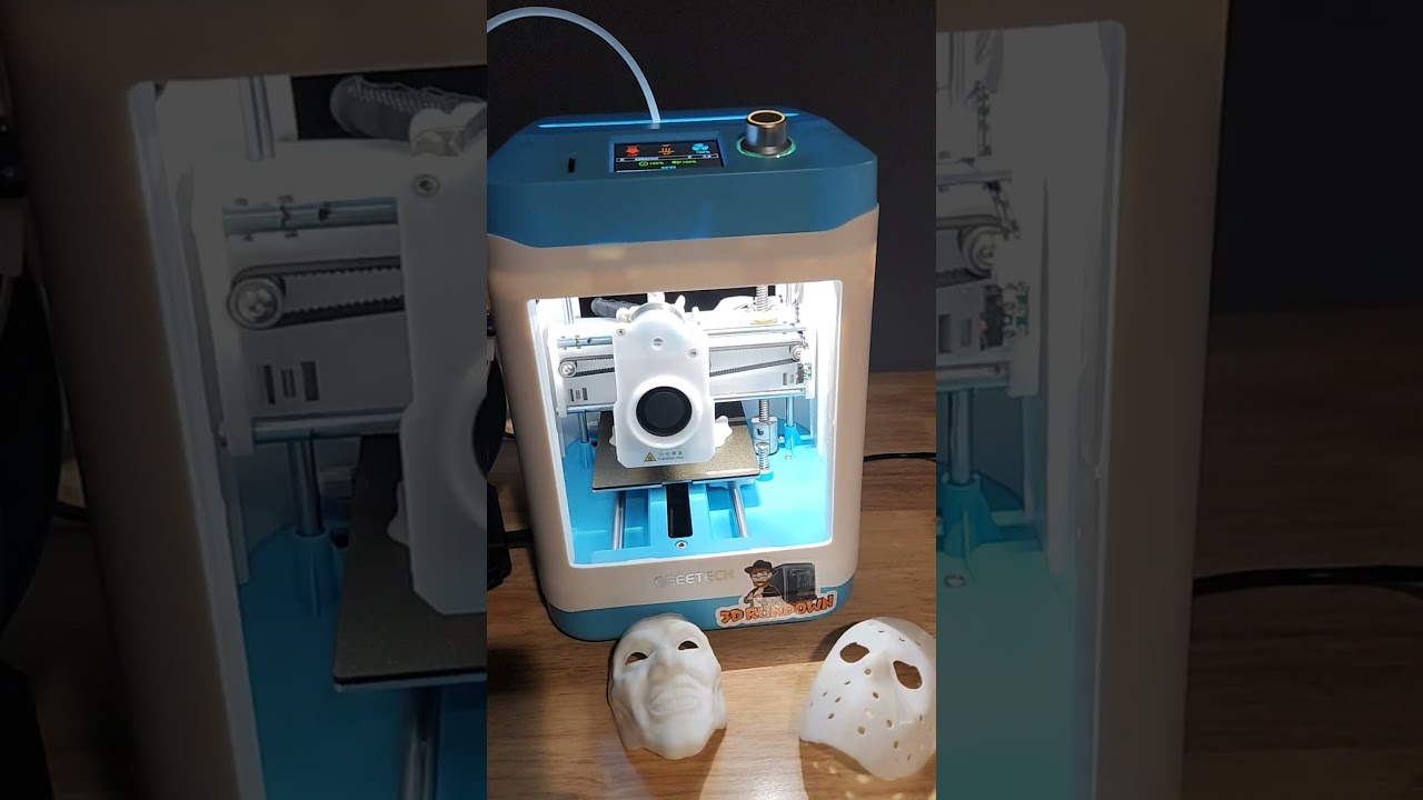 The Geeetech M1 Mini 3D Printer is too much Fun. FAST too. 