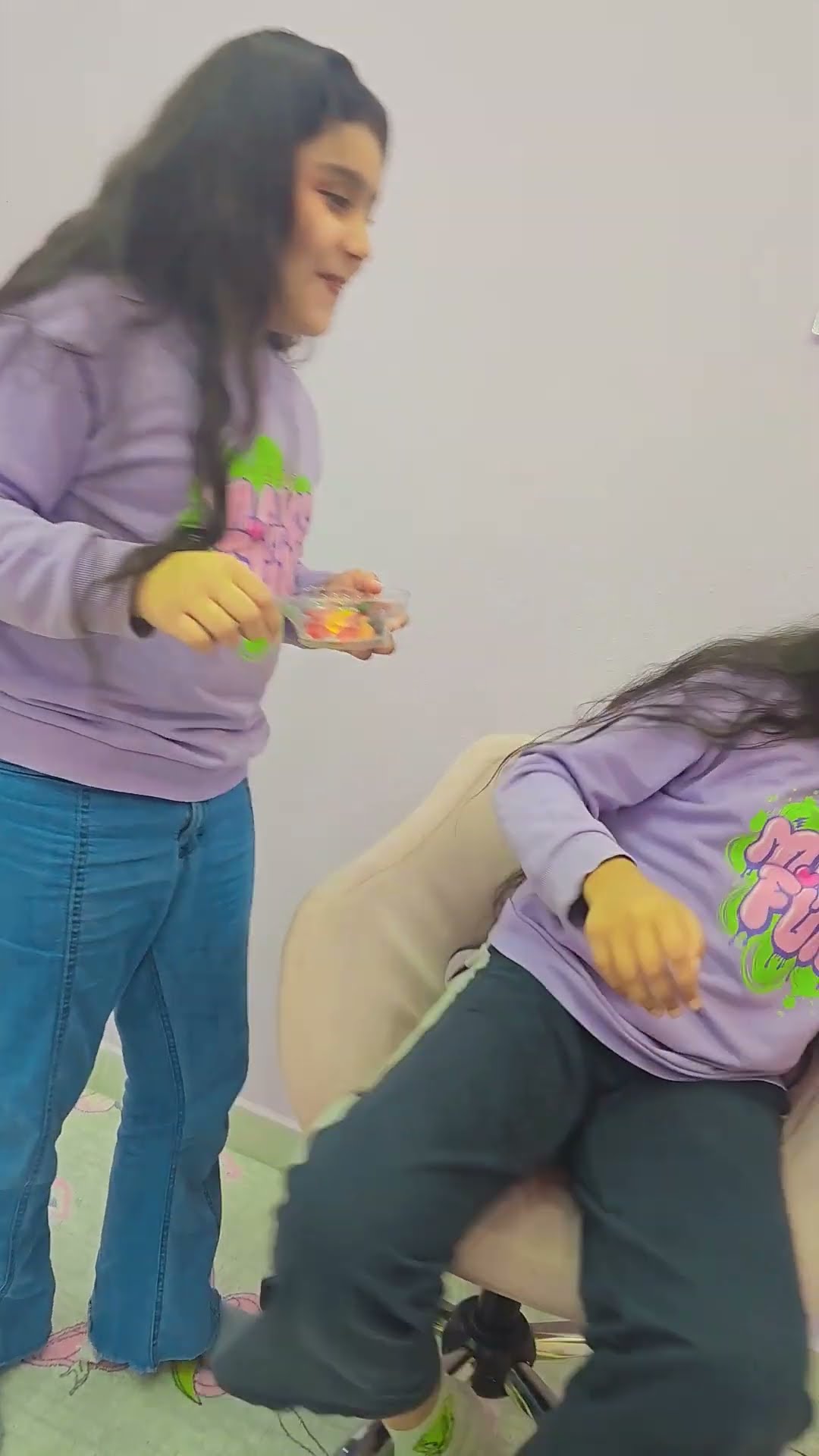 هيلين وهيفي ?